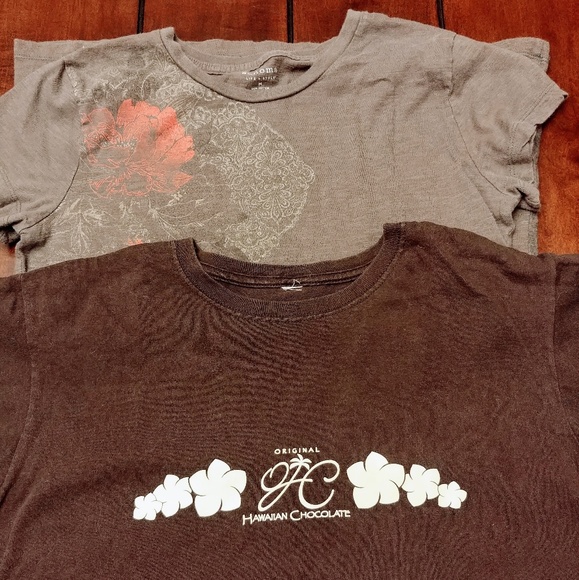 Brown and gray T-shirts - Picture 2 of 3